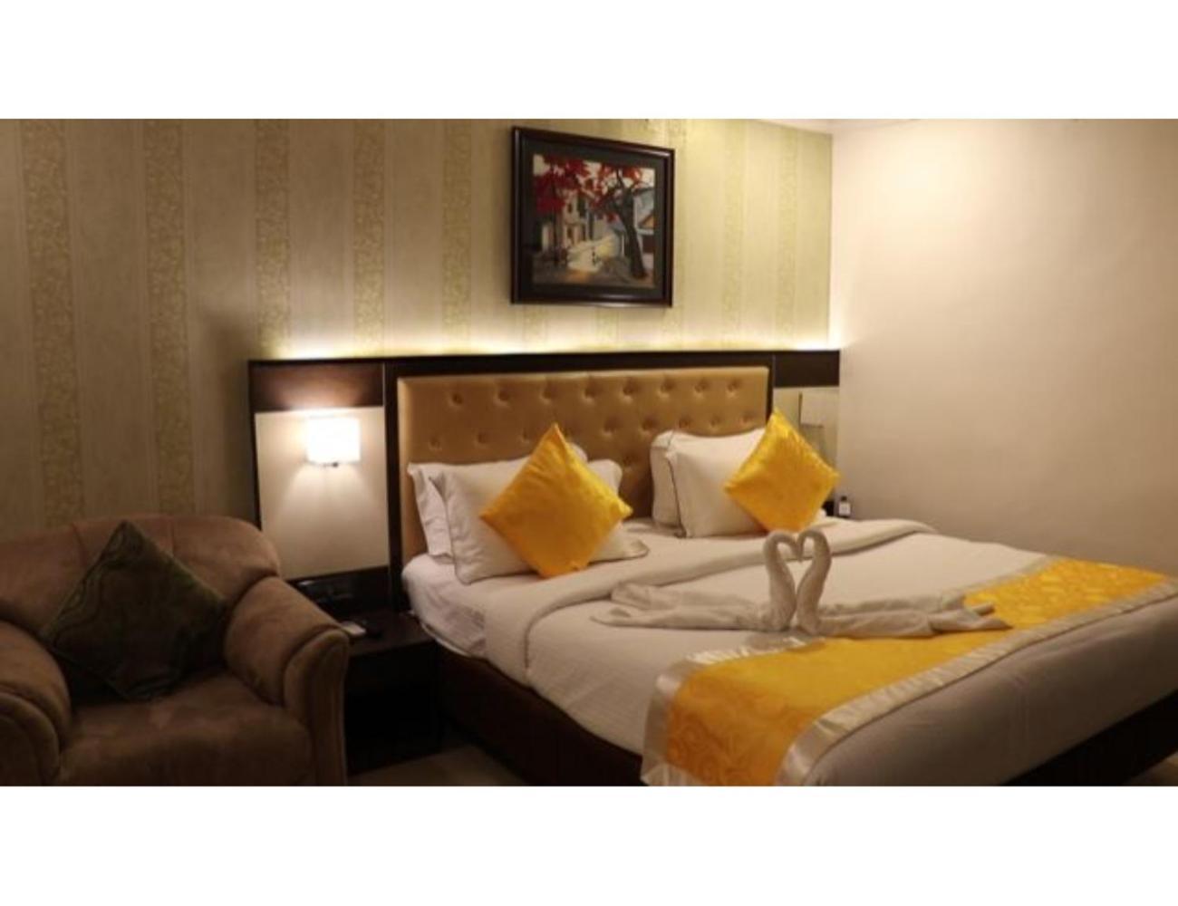 The Grand Krishna Luxury Hotel, Chikmagalūr Buitenkant foto