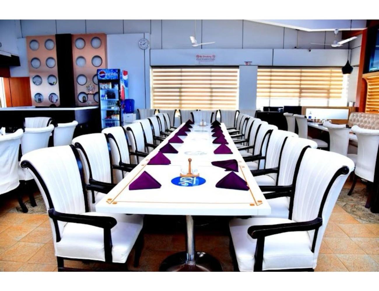 The Grand Krishna Luxury Hotel, Chikmagalūr Buitenkant foto