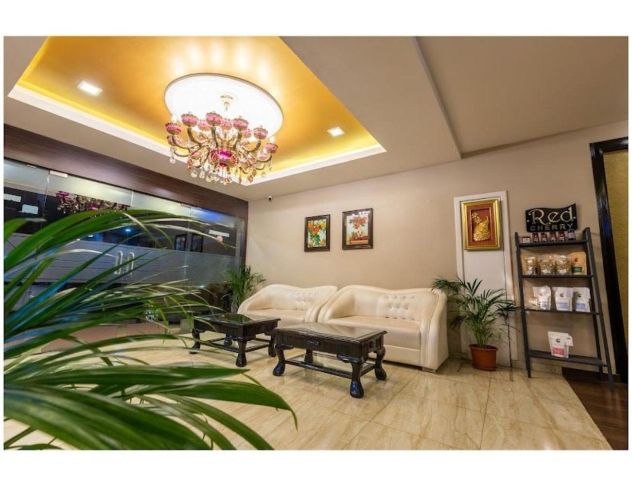 The Grand Krishna Luxury Hotel, Chikmagalūr Buitenkant foto